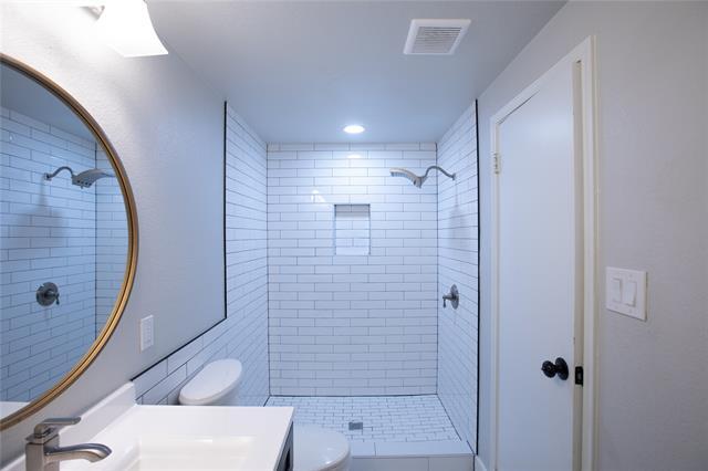 Building Photo - 1929 N Lake Trail