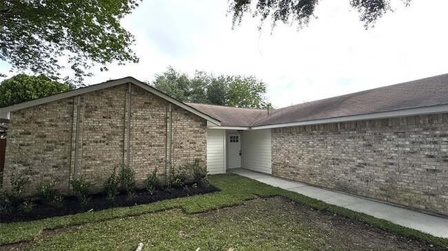 Building Photo - 19214 Ruble Dr