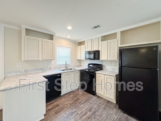 Building Photo - 237 Noriker Dr