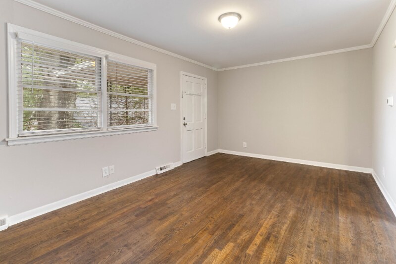 Building Photo - 1814 House Ave