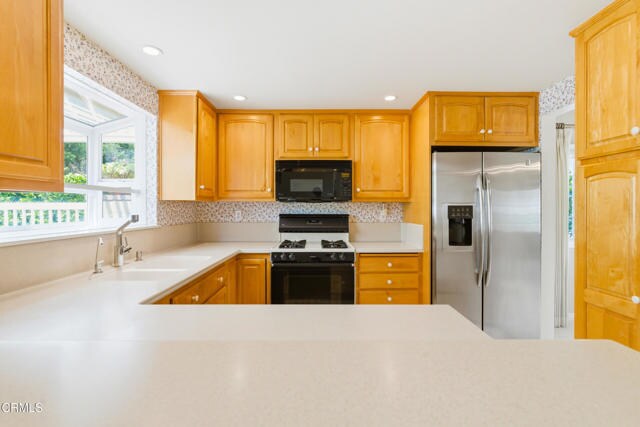 Building Photo - 6526 Lada Ave