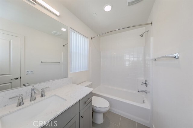 Building Photo - 9124 Huntington Dr