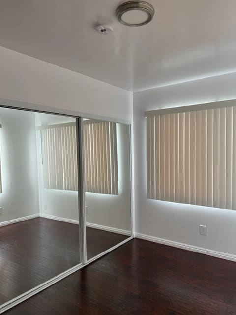 Building Photo - 1607 N Wilton Plz