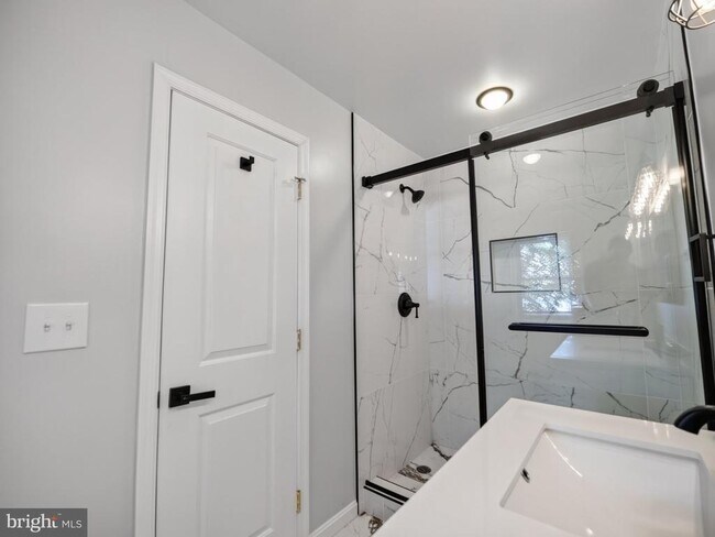 Building Photo - 4107 4th St NW