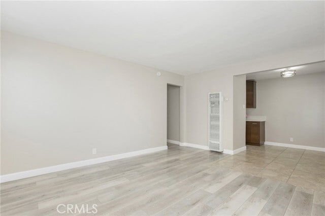 Building Photo - 634 Willow Dr