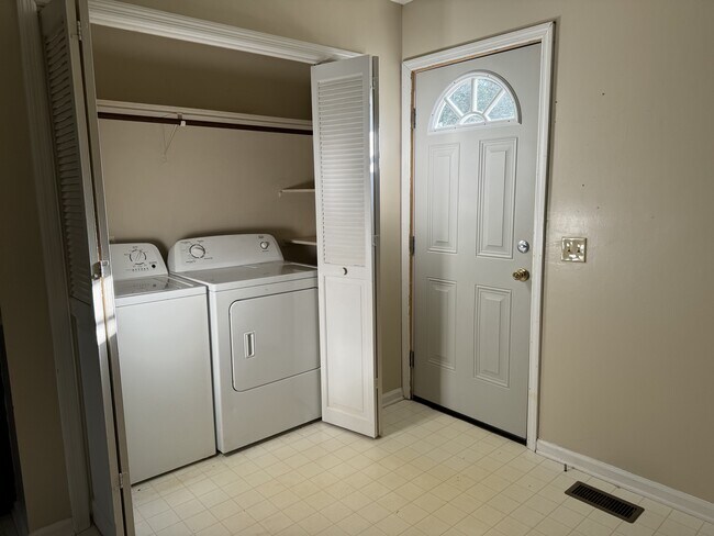 Building Photo - 149 S Ridge Run Ln