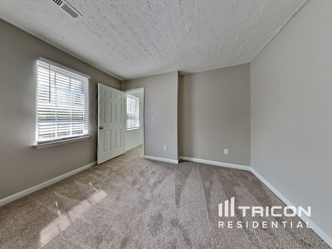 Building Photo - 2305 Brandytrace Cir