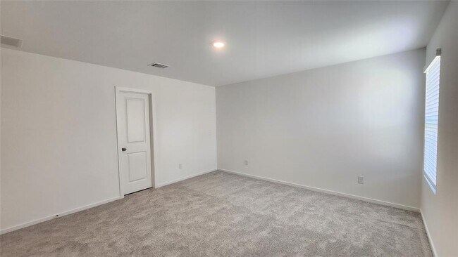 Building Photo - 3044 Dawn Sound Dr