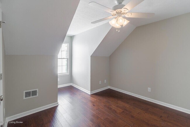 Building Photo - 10503 Hite Creek Rd