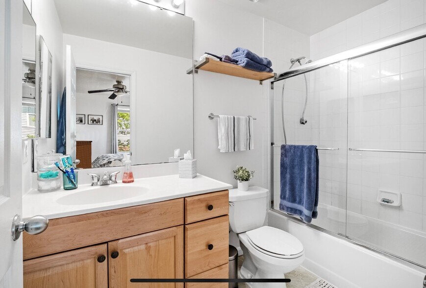 Building Photo - 4109 Westminster Pl