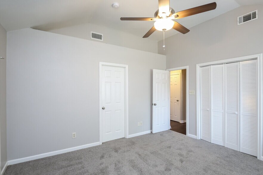 Building Photo - 101 Colony Dr