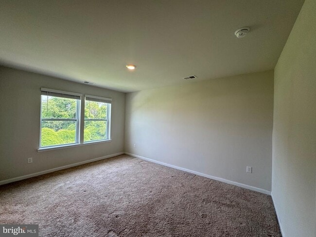 Building Photo - 95 Filbert Dr