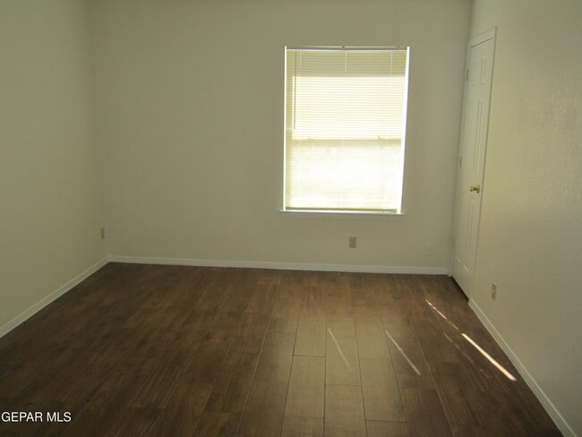 Building Photo - 11804 Kings Arms Ct