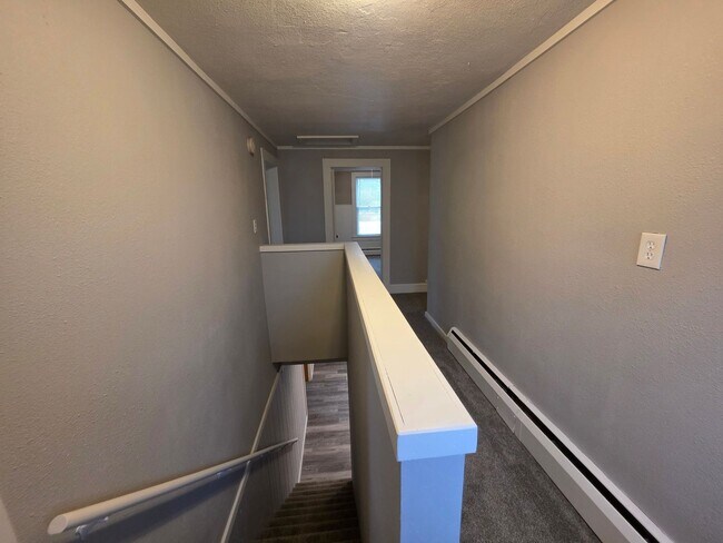 Building Photo - 1353 W Grand Ave