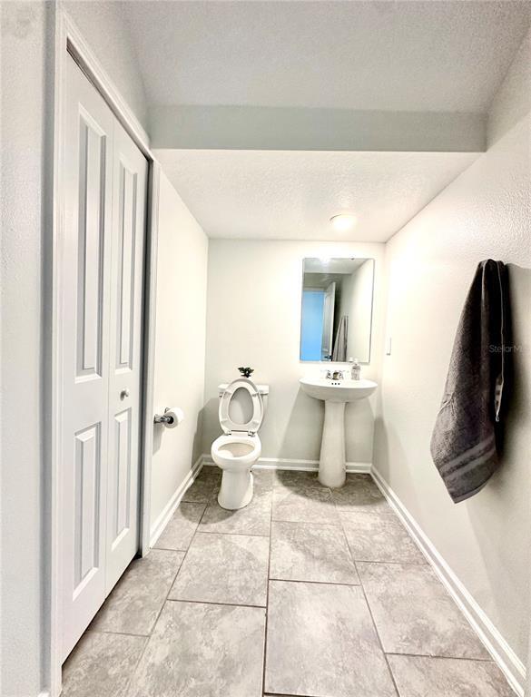 Building Photo - 7477 Stone Crk Trl