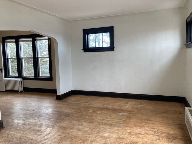 Building Photo - 3101 Restormel St