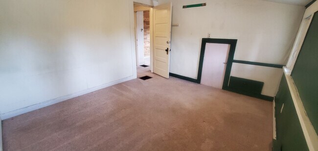 Building Photo - 900 Key St