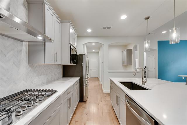 Building Photo - 5200 Amphora Ave