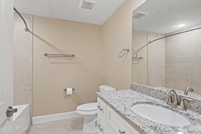 Building Photo - 3958 Baymeadows Rd