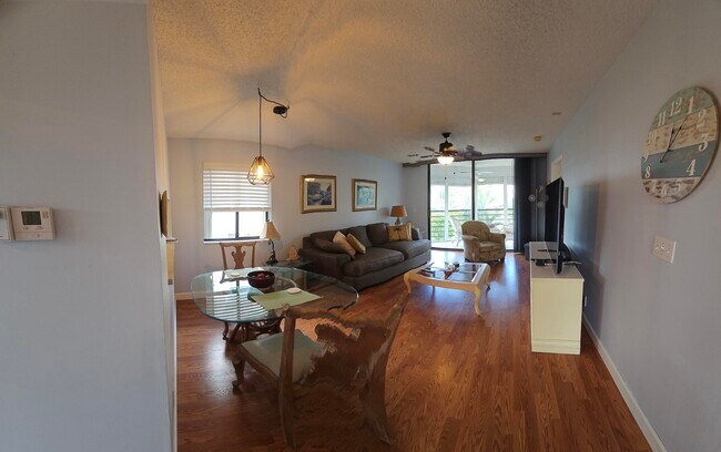 Building Photo - 3138 Via Poinciana