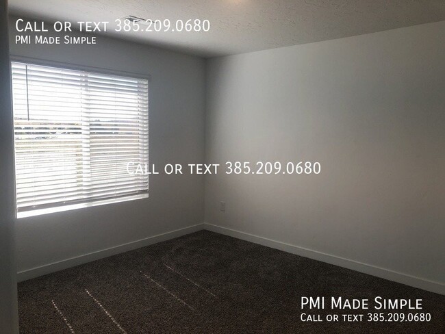 Building Photo - Brand New End Unit!! Open Floor Plan 3 Bed...