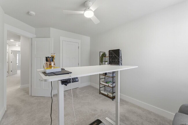 Building Photo - Luxury 3BR/2.5BA Craftsman Townhome with Designer Finishes & Open-Concept Living in Trailside at ...