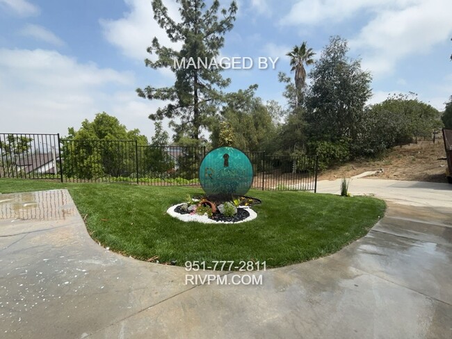 Building Photo - DISCOVER YOUR DREAM RENTAL HOME IN GRAND T...