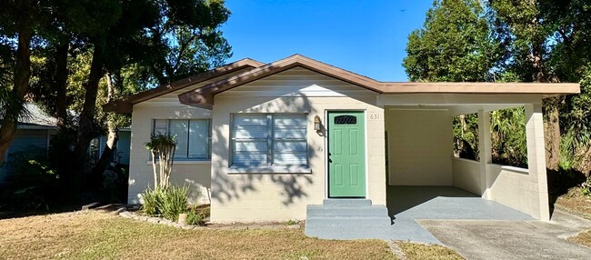 Primary Photo - 3 bed / 2.5 bath in Lake Hunter Historic D...