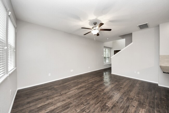 Building Photo - 16130 Beachside Pl