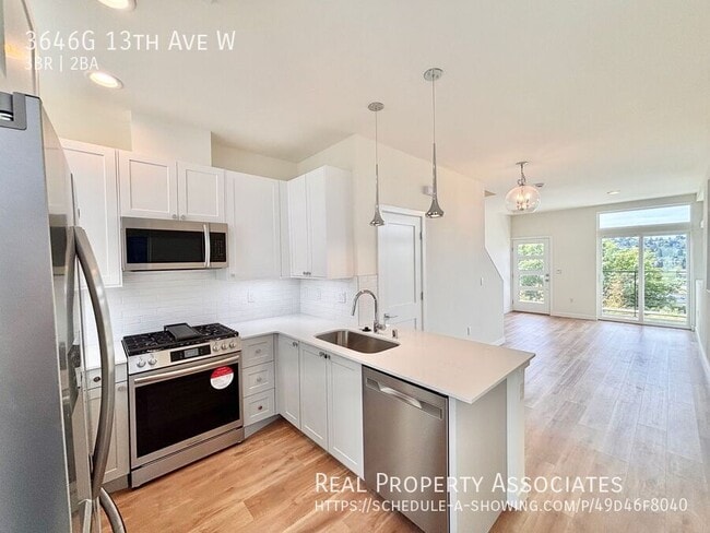 Building Photo - 3646 13th Ave W
