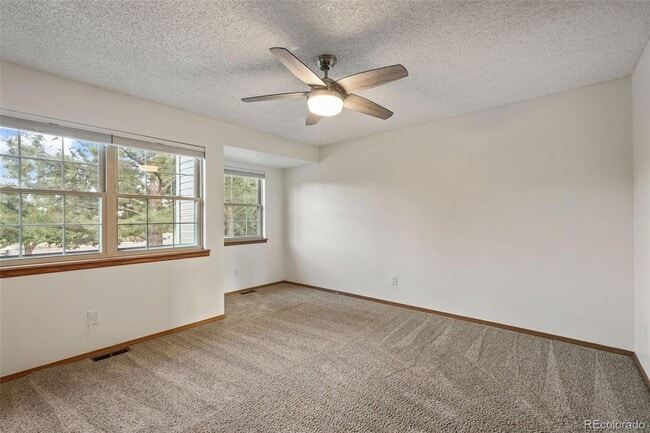 Building Photo - 7941 Lexington Park Dr