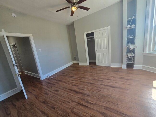 Building Photo - 2435 N 25th St