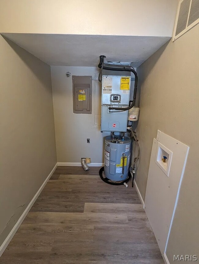 Building Photo - 709 Ganim Dr