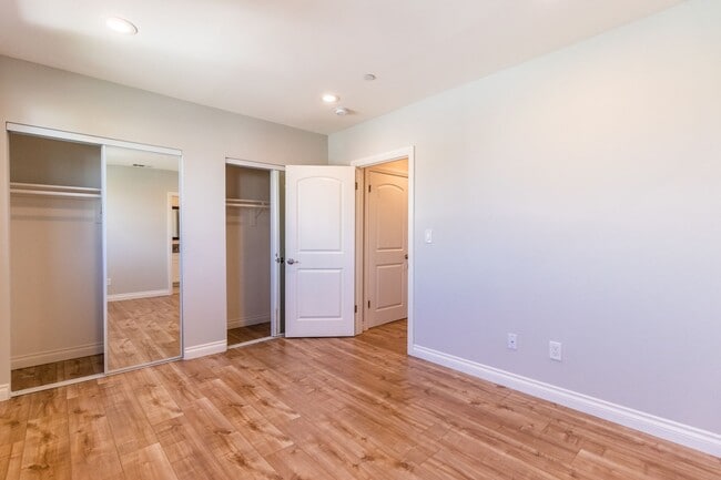 Building Photo - 1737 S Longwood Ave