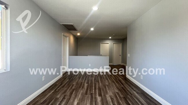 Building Photo - 9334 Azurite Ave