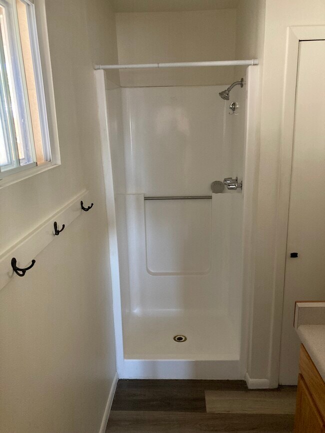 Building Photo - 1611 N 16th St.