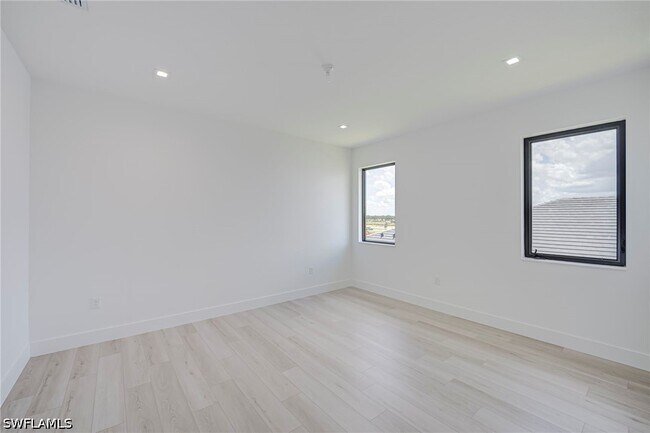 Building Photo - 4775 Quercia Dr