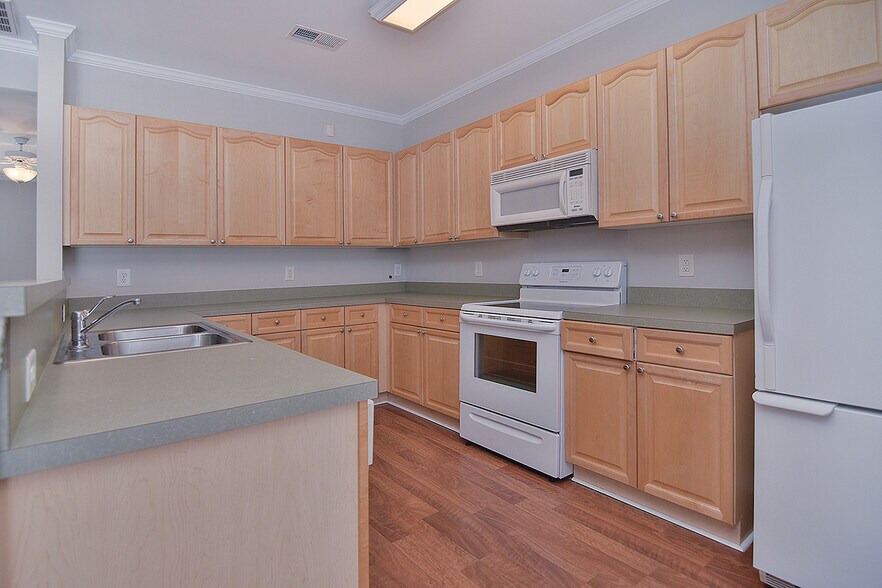 Building Photo - 5459 Ives St NW