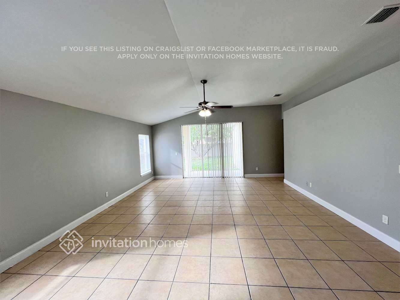 Building Photo - 1835 SW Dalmatian Ave