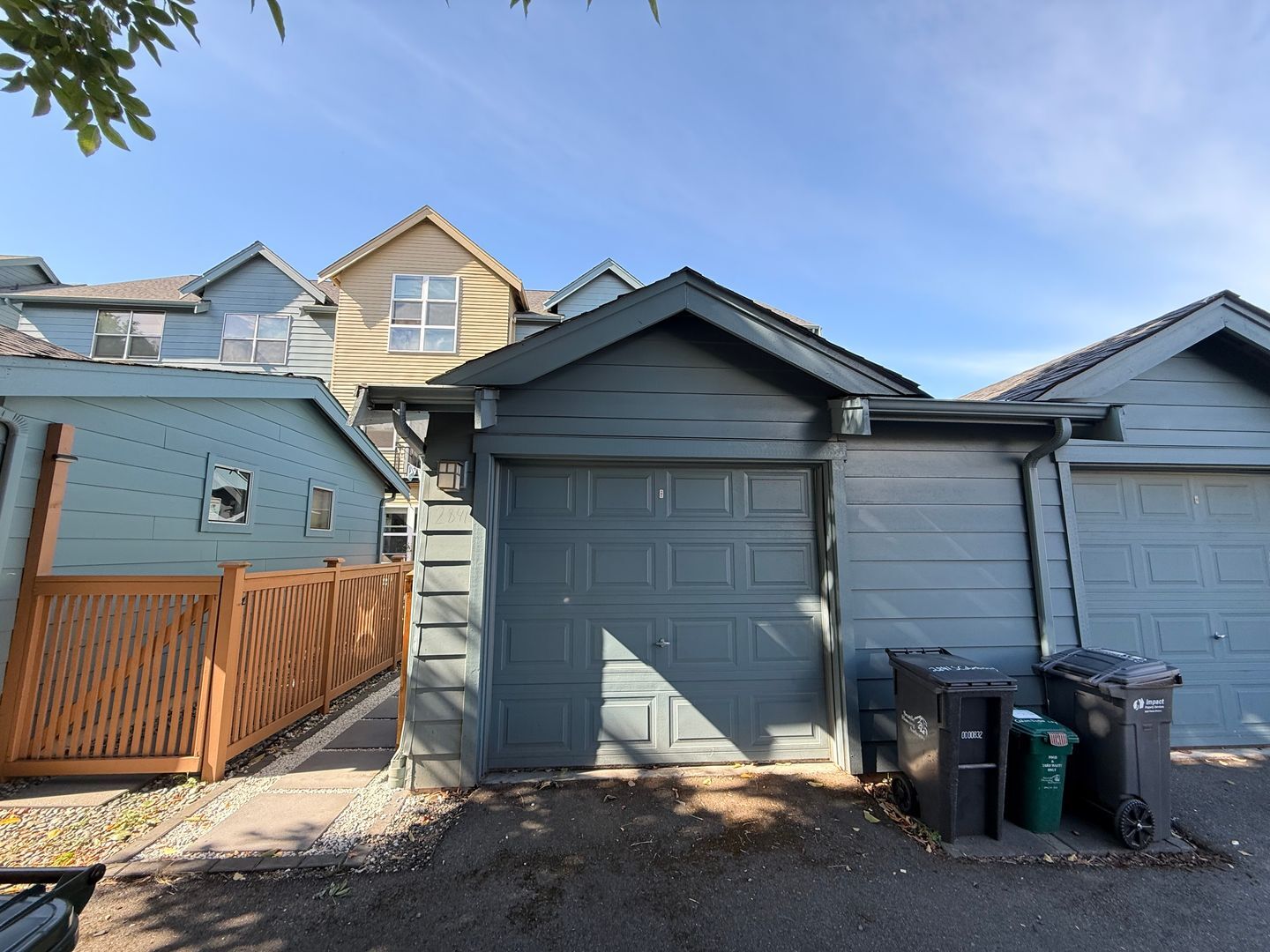 Building Photo - 2841 S Columbian Way