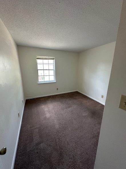 Building Photo - 5709 Bramblegate Rd