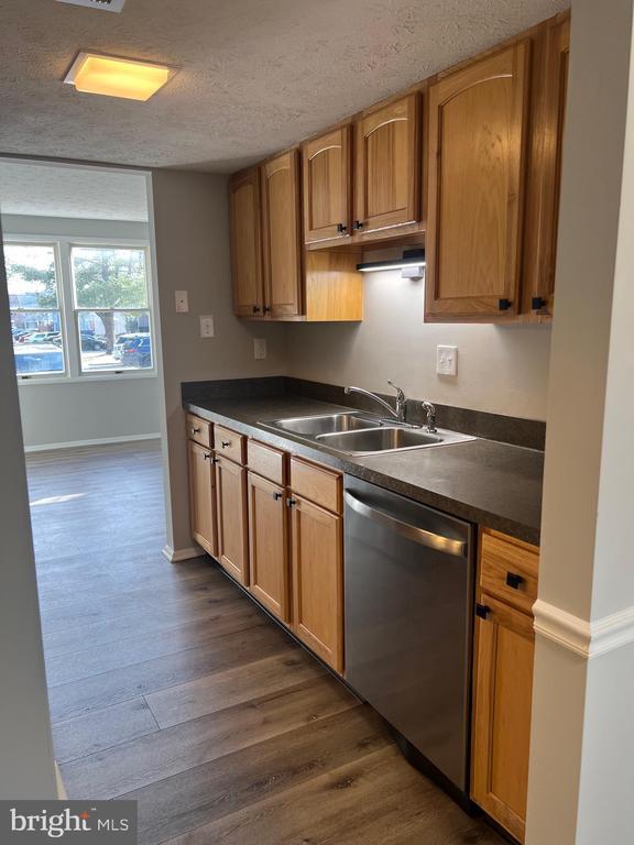 Building Photo - 132 Savannah Ct