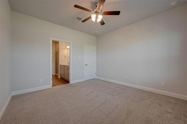 Building Photo - 429 Aurora Creek Ln