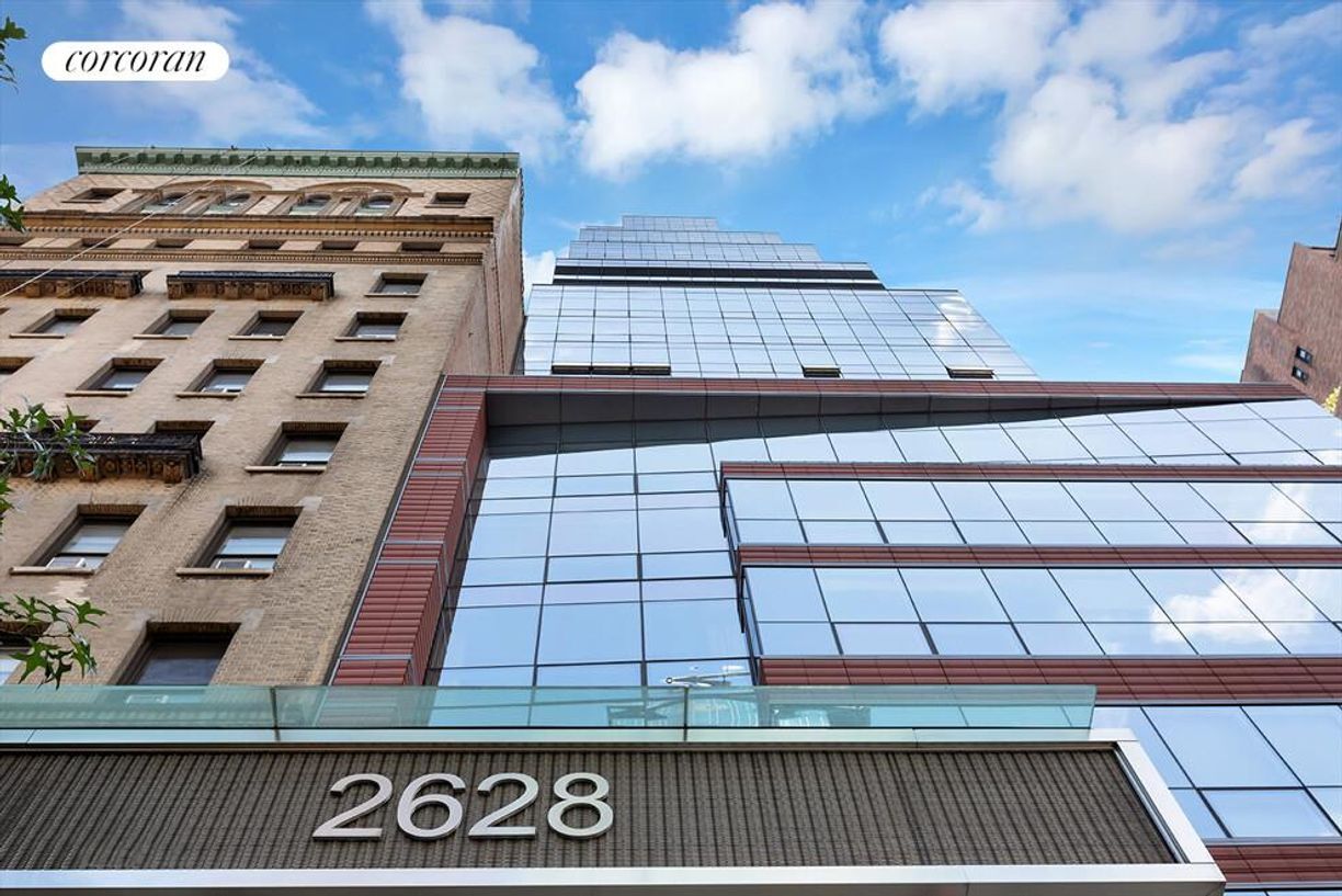 Building Photo - 2628 Broadway