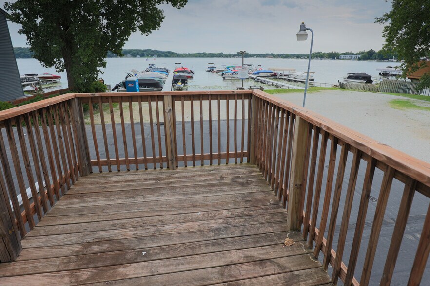 Building Photo - 528 N Cogswell Dr