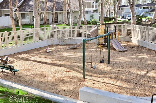 Building Photo - 2470 Coventry Cir