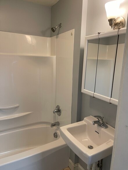 Building Photo - 233 Washington St