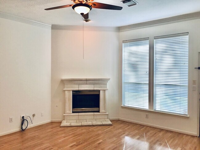 Building Photo - 9311 Cantata Ct