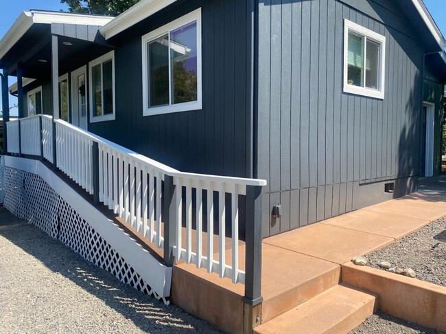 Building Photo - 924 Bellview Ave