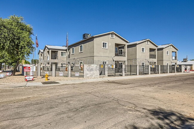 Building Photo - 7010 N 80th Ave